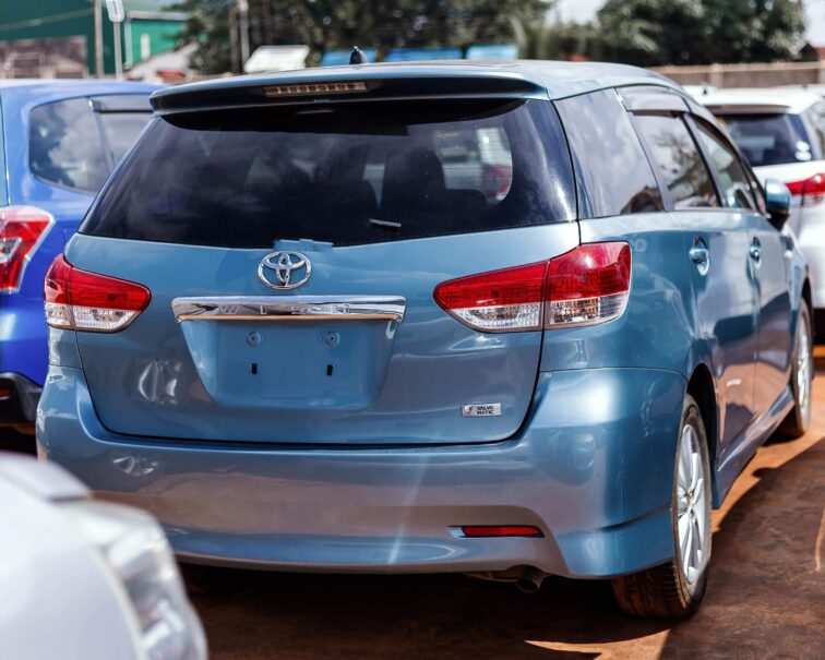 Top 10 Tips for Renting a Car in Uganda